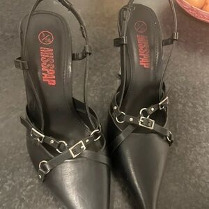 MissSnap Black Pointed Buckle Slingback Heels